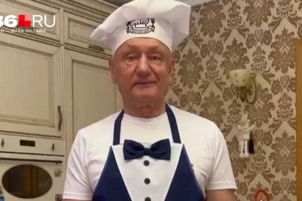 «Выглядит невероятно вкусно». Мэр из ХМАО показал, как приготовить щи с белыми грибами