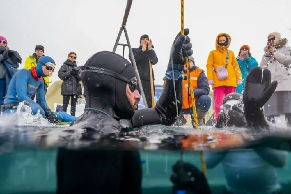Фестиваль фридайвинга «Под лед Байкала» стартует в Листвянке 1 марта
