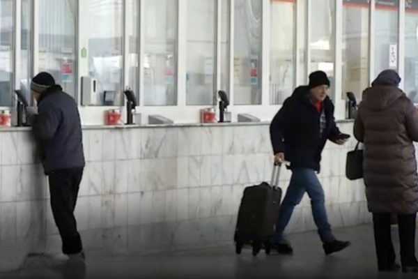 Астраханским подросткам предлагают официальную подработку на лето