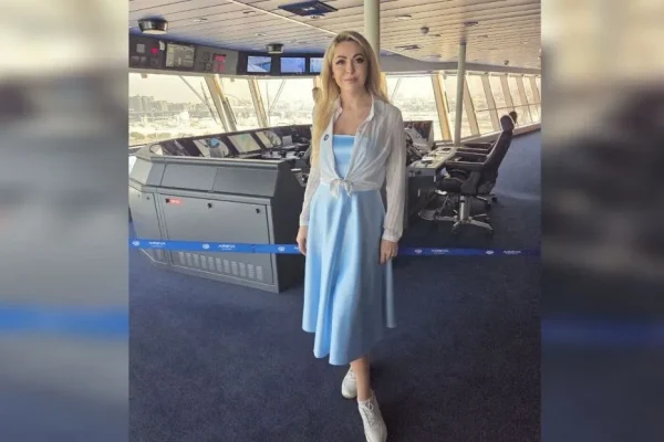 Пассажиры круизного лайнера в Дубае вынуждены досрочно покинуть судно: директор красноярской турфирмы — среди них