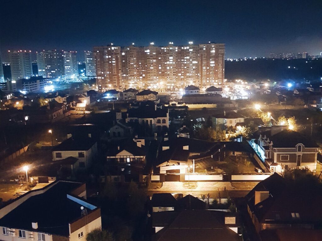 Рынок новостроек Краснодара меняется: готовое жилье дешевеет, стройки дорожают