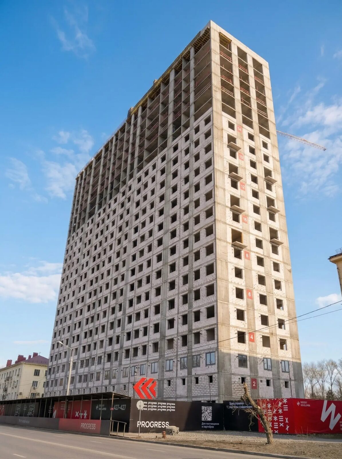 Суд разрешил возобновить стройку на Татищева — дольщики смогут получить квартиры - PRO Астрахань