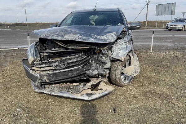 Под Астраханью в утреннем ДТП пострадали двое детей
