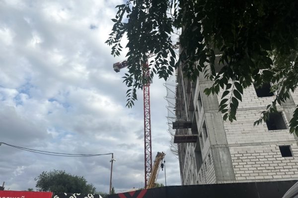 Суд разрешил возобновить стройку на Татищева — дольщики смогут получить квартиры