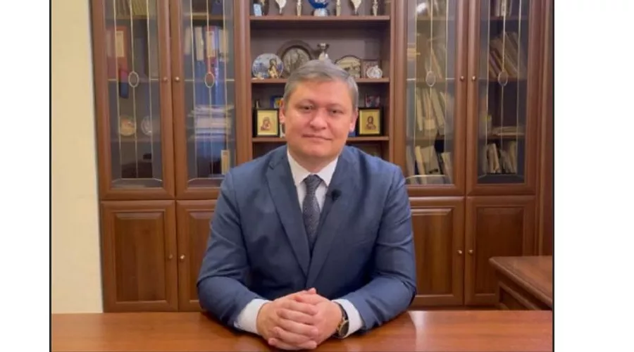 Суд оставил бывшего директора школы-интерната искусств и казачьей культуры им. Захарченко под домашним арестом