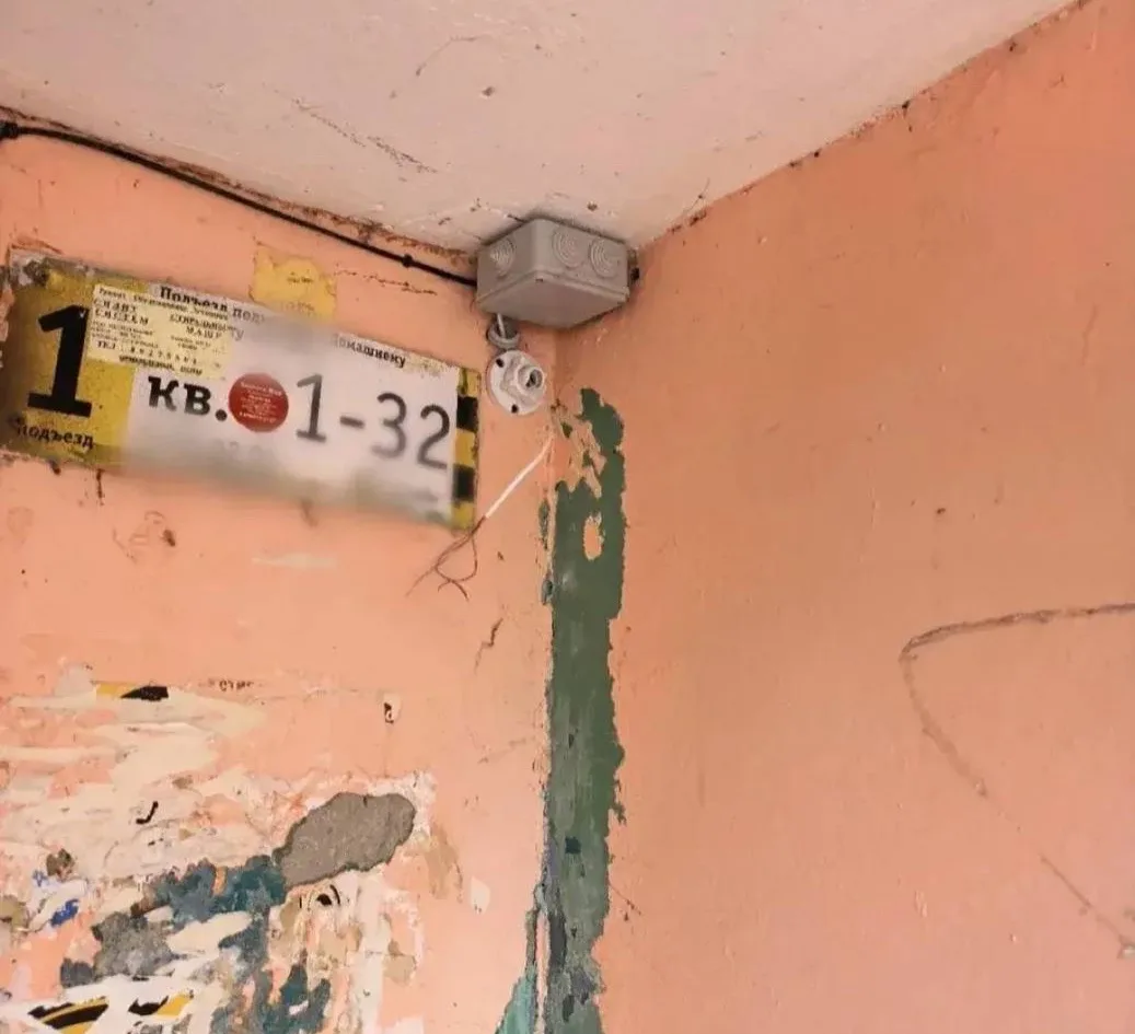 В Астрахани поймали подростка, разбившего камеру уличного наблюдения