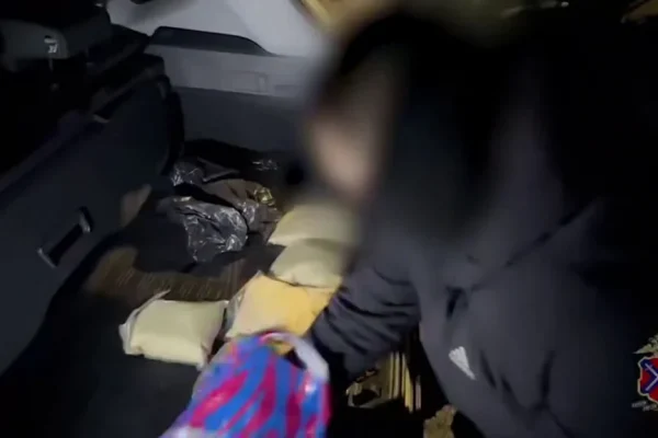 На Кубани задержан наркокурьер, перевозивший «синтетику» под запаской