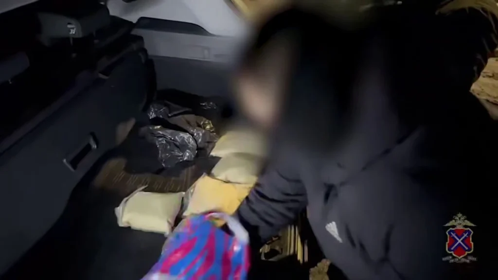 На Кубани задержан наркокурьер, перевозивший «синтетику» под запаской