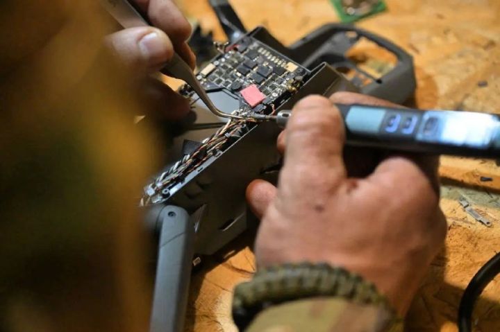 Военный комиссар Астраханской области рассказал о преимуществах службы в войсках БПЛА