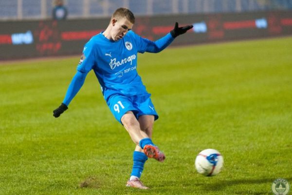 Футболиста астраханской команды вызвали в молодёжную сборную России