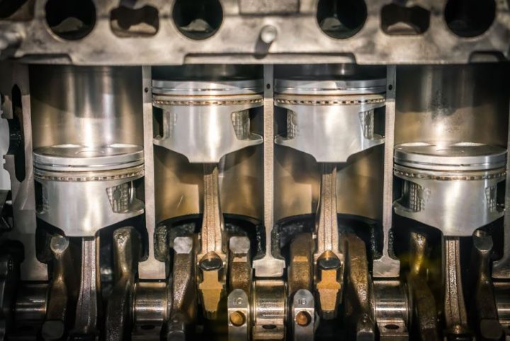 Двигатели для японских машин в Россию доставляли через Астрахань. Теперь поставки под угрозой