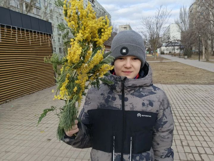 Сколько стоит букет в Великое цветочное воскресенье в Астрахани