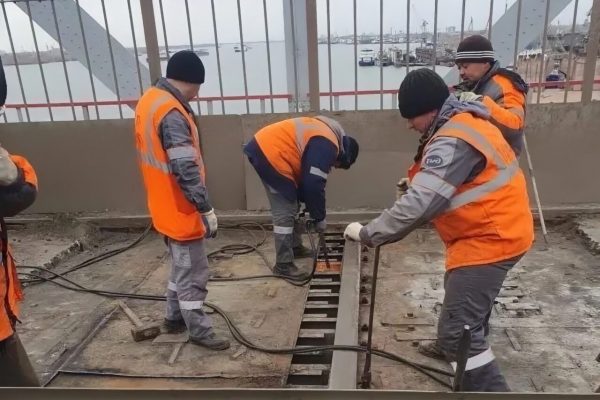 В Астрахани Старый мост ремонтируют, на Новом огромная пробка | АРБУЗ