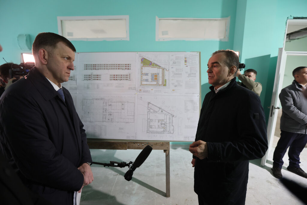 Губернатор Краснодарского края проверил стройку новой школы в Краснодаре