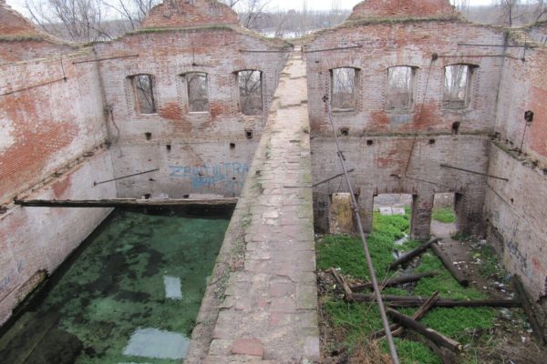 Юрий Слюсарь высказался о печальном символе Ростова - Парамоновских складах 