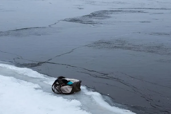 В Астраханской области водолазы ищут пропавшего мужчину